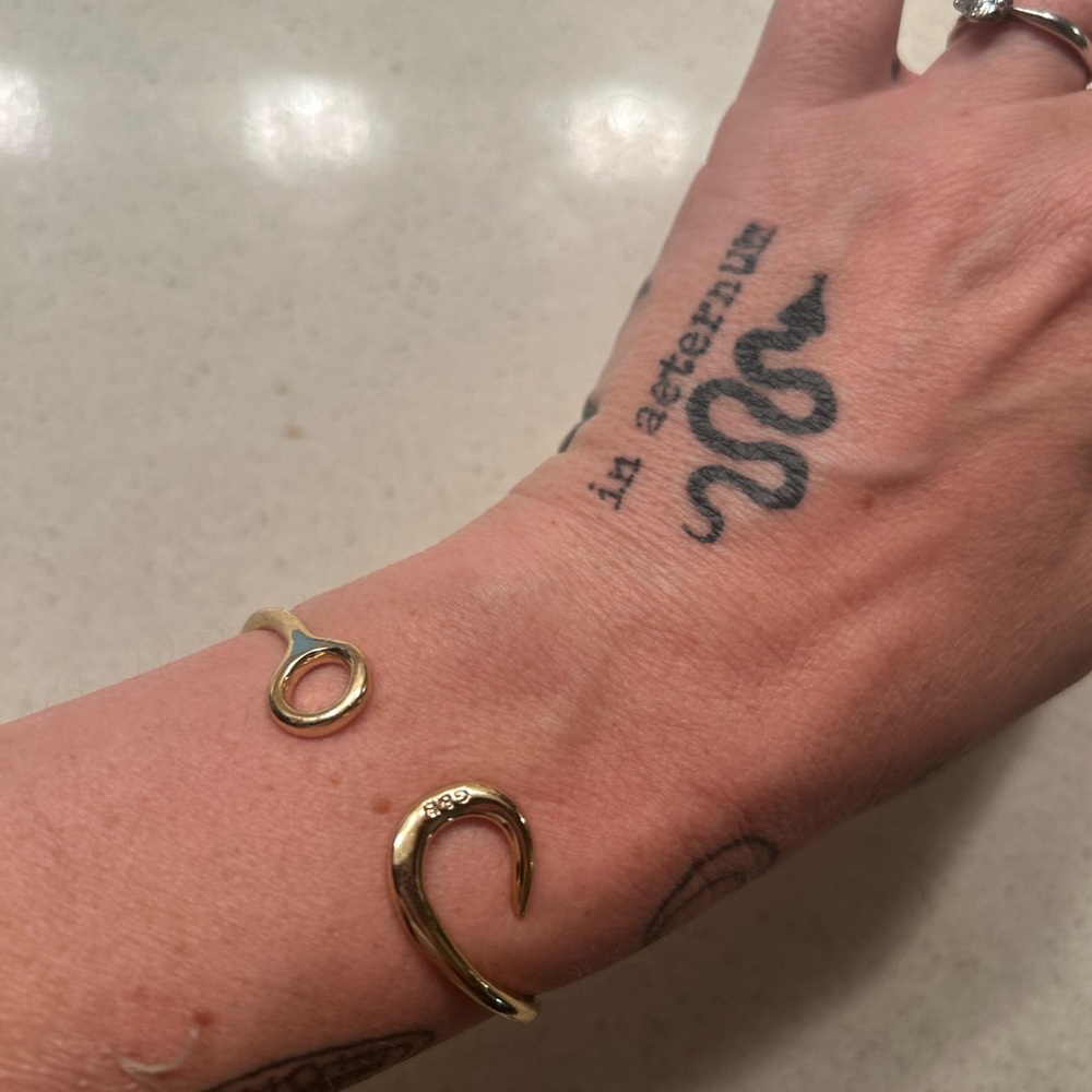 Giles & Brother Stylish Gold Toned Adjustable Hook unisex Bracelet